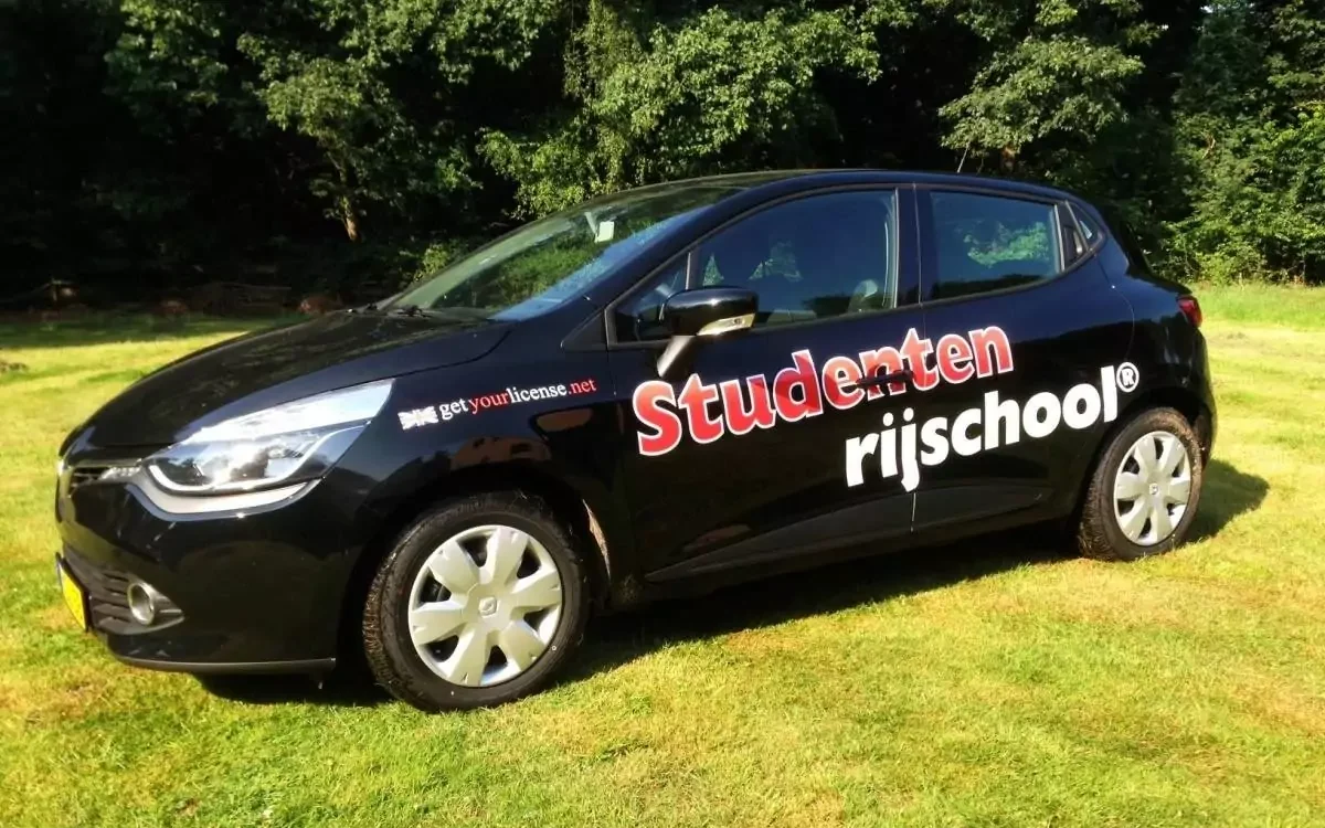 Autobelettering Studentenrijschool