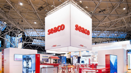 Seaco beursstand aankleding