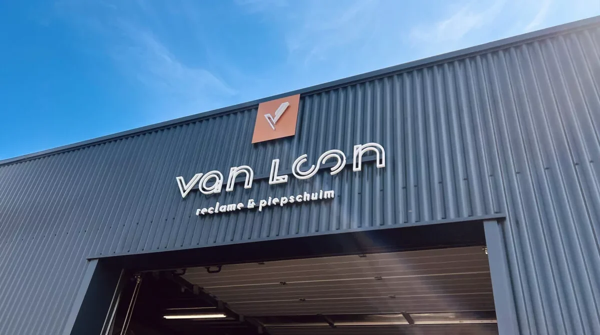 Van loon gevelbelettering Hengelo